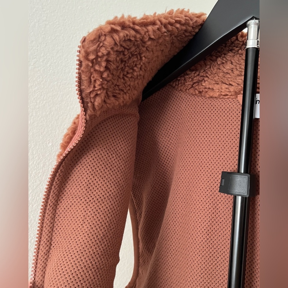 TNA Rust Sherpa Zip-Up Vest - Picture 14 of 16